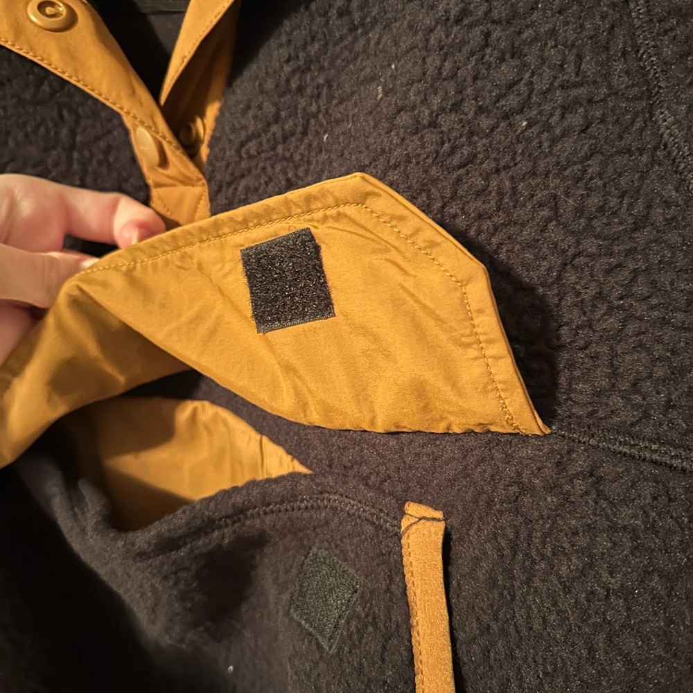 Women’s Carhartt relaxed fit fleece pullover - Picture 3 of 6